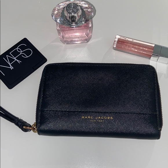 Marc Jacobs Wristlet, Black - Picture 1 of 4